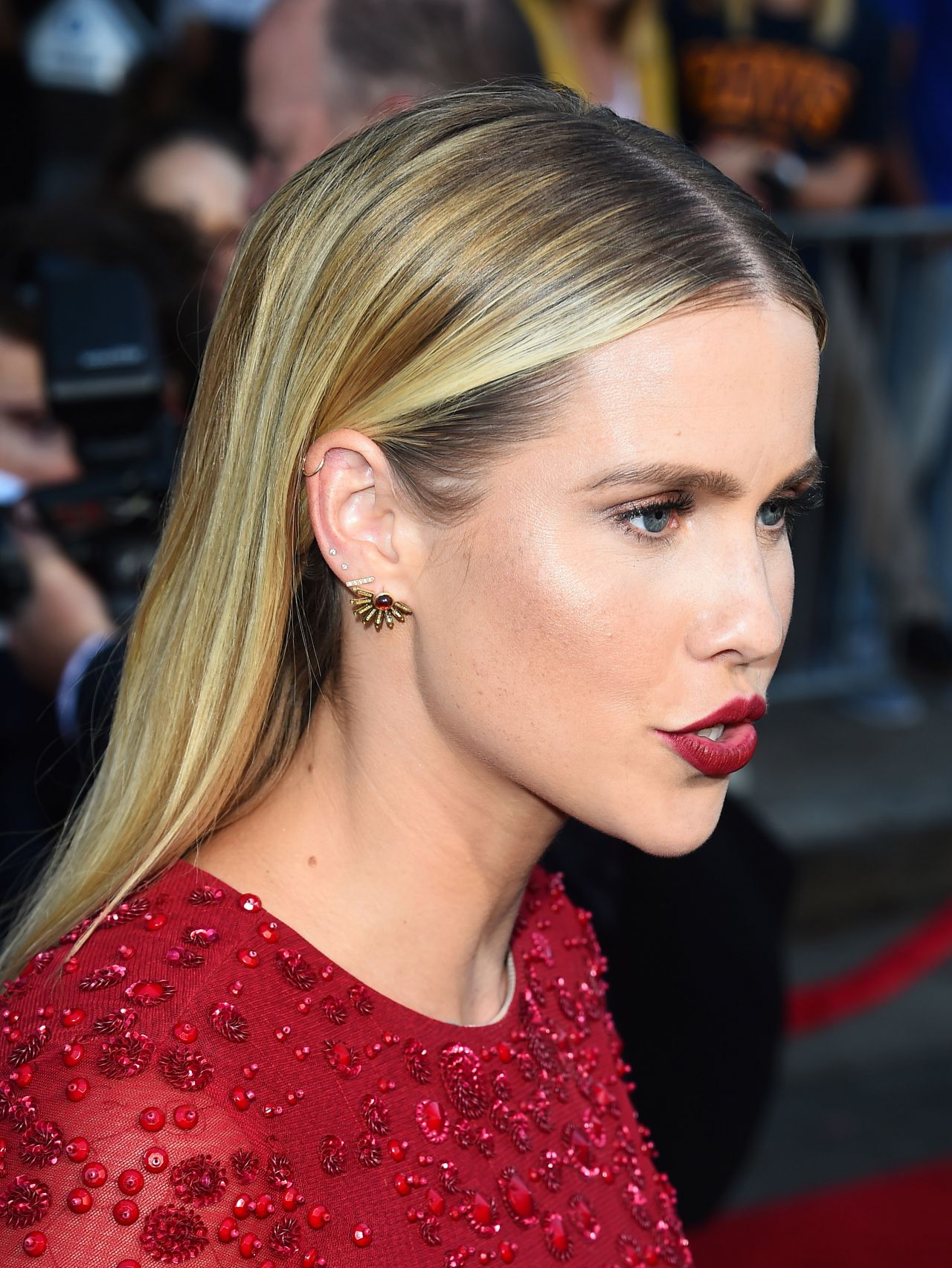 Claire Holt Claire Holt photo gallery - high quality pics of Claire Holt | ThePlace