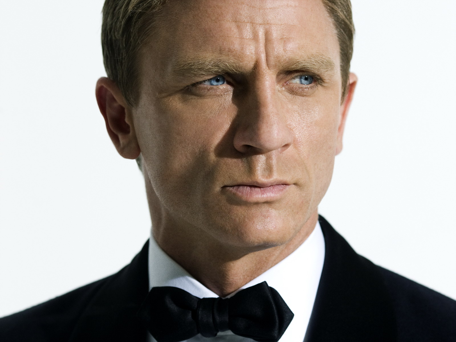 Кинотик бонд. Агент 007 Дэниел Крейг. Дэниел Крейг 007. Актёр Дэниэл Крейг: агент 007.
