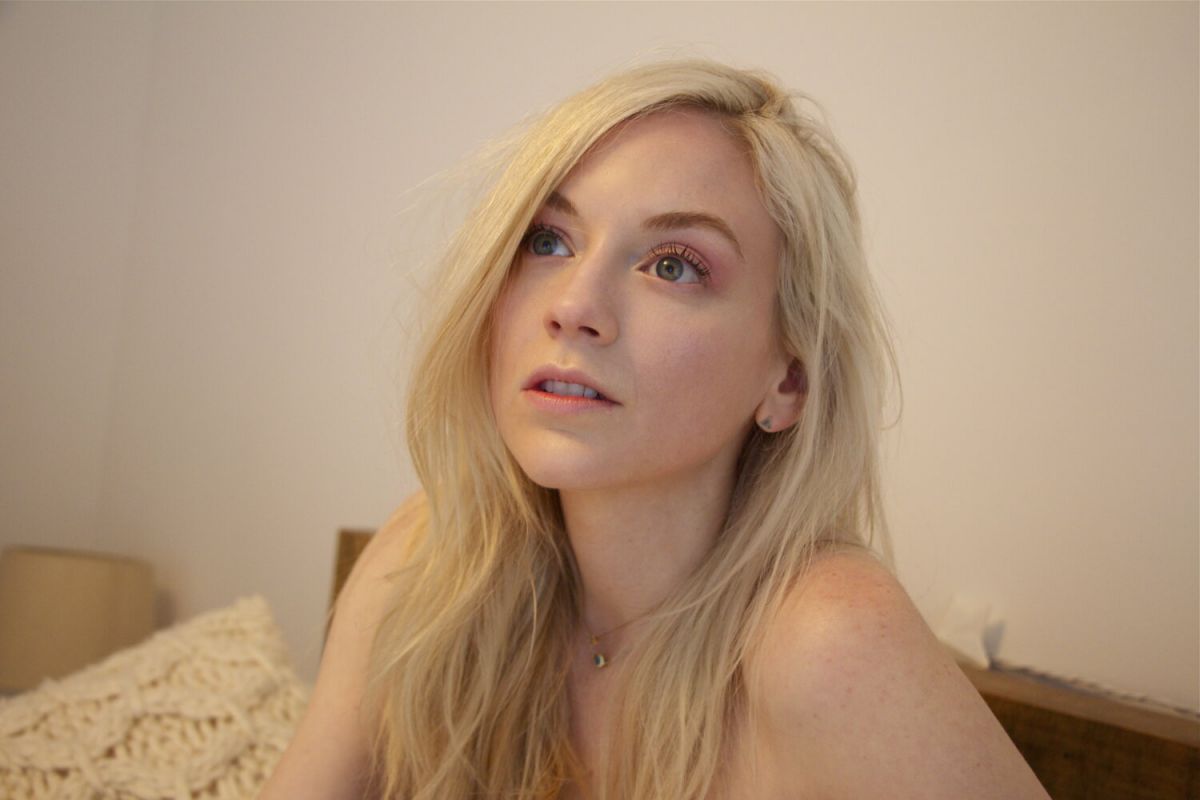 There are 44 more pics in the Emily Kinney photo gallery. 