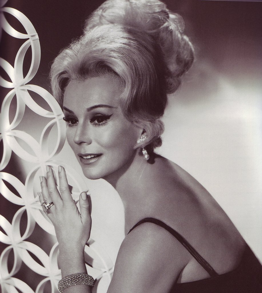 Number of votes: 8. There are 2 more pics in the Eva Gabor photo gallery. 