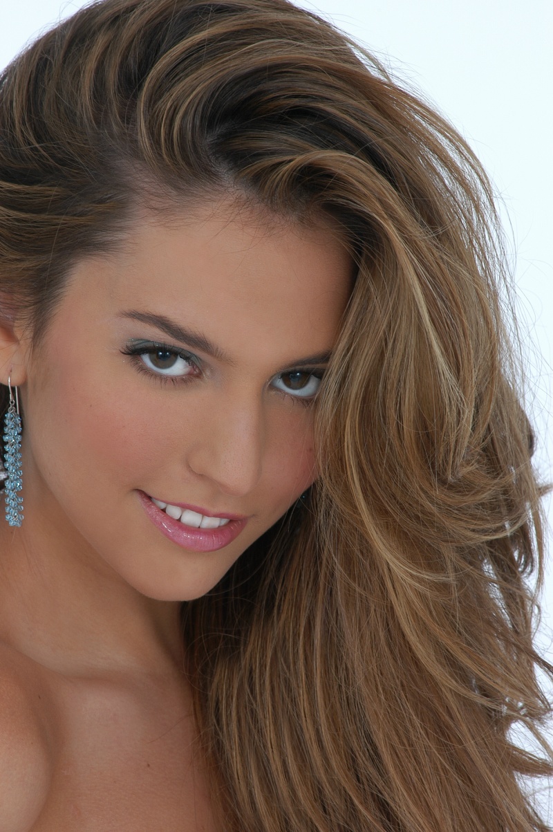Desire Rodriguez Bio