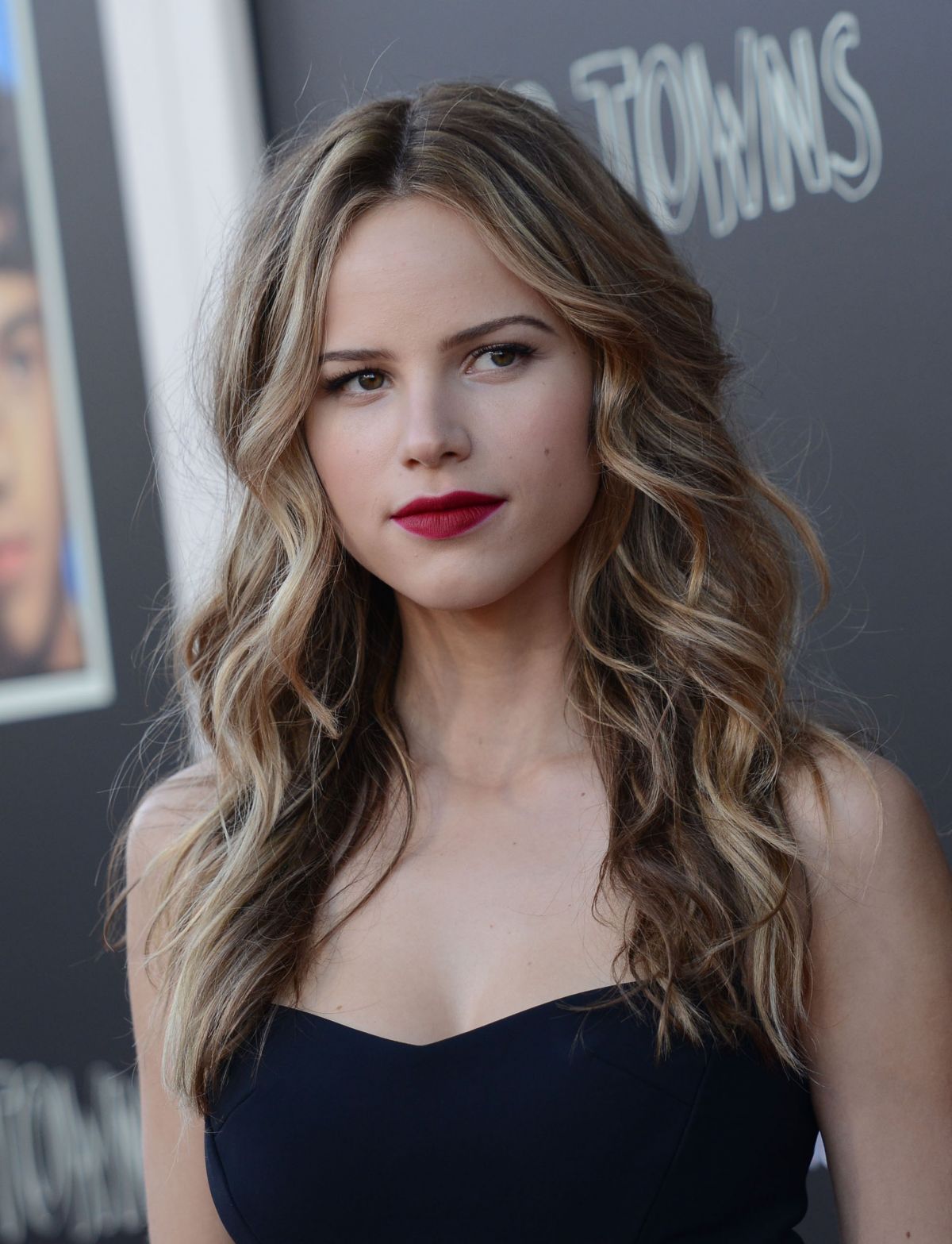 There are 175 more pics in the Halston Sage photo gallery. 