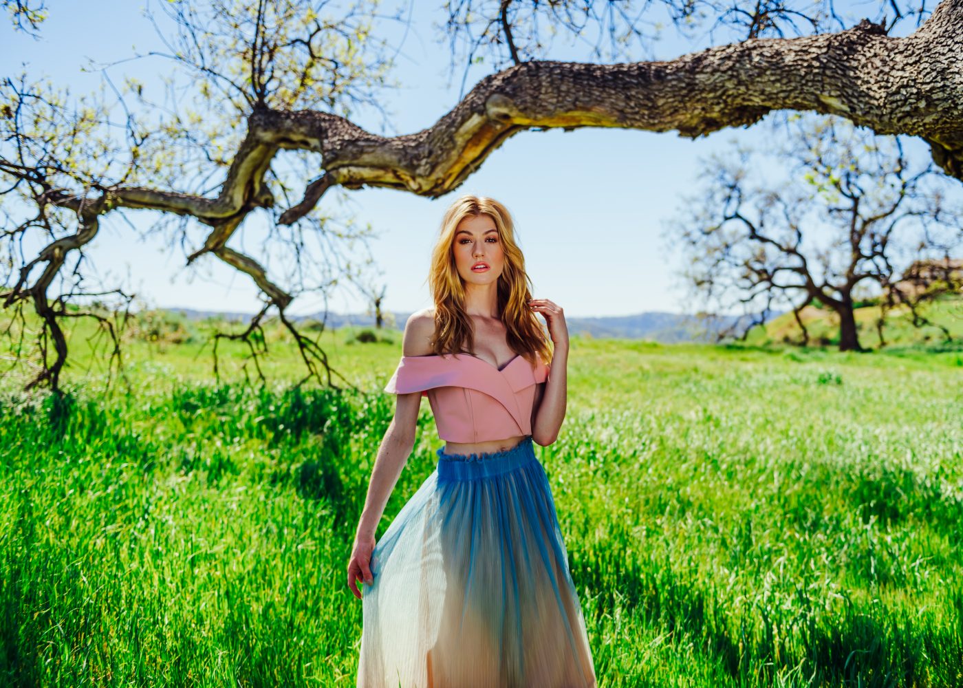 Number of votes: 5. There are 1724 more pics in the Katherine McNamara phot...