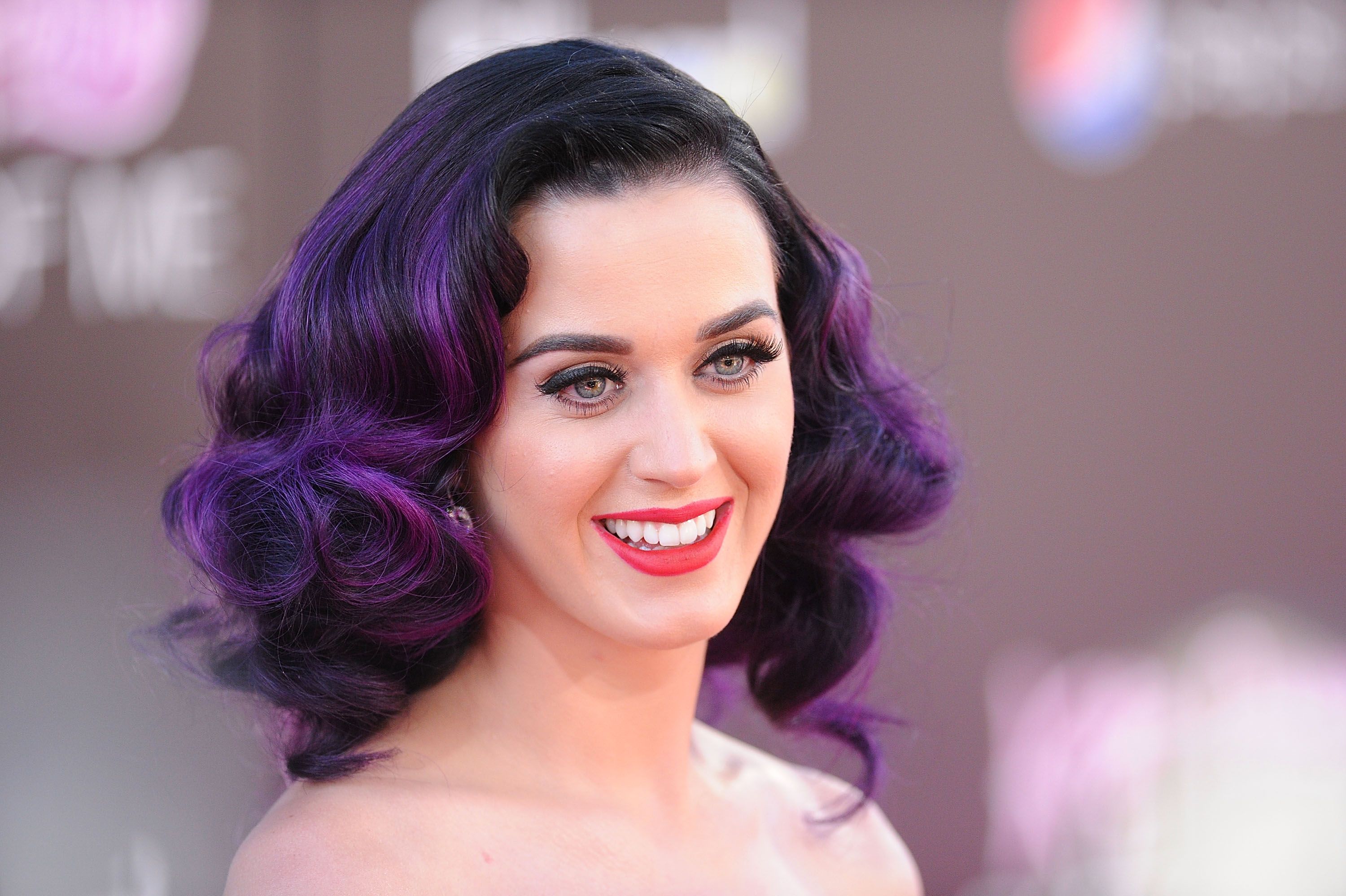 Katy perry woman s. Кэти Перри. Кэти Перри фото. Katy Perry Katy Perry. Кэти Перри с фиолетовыми волосами.