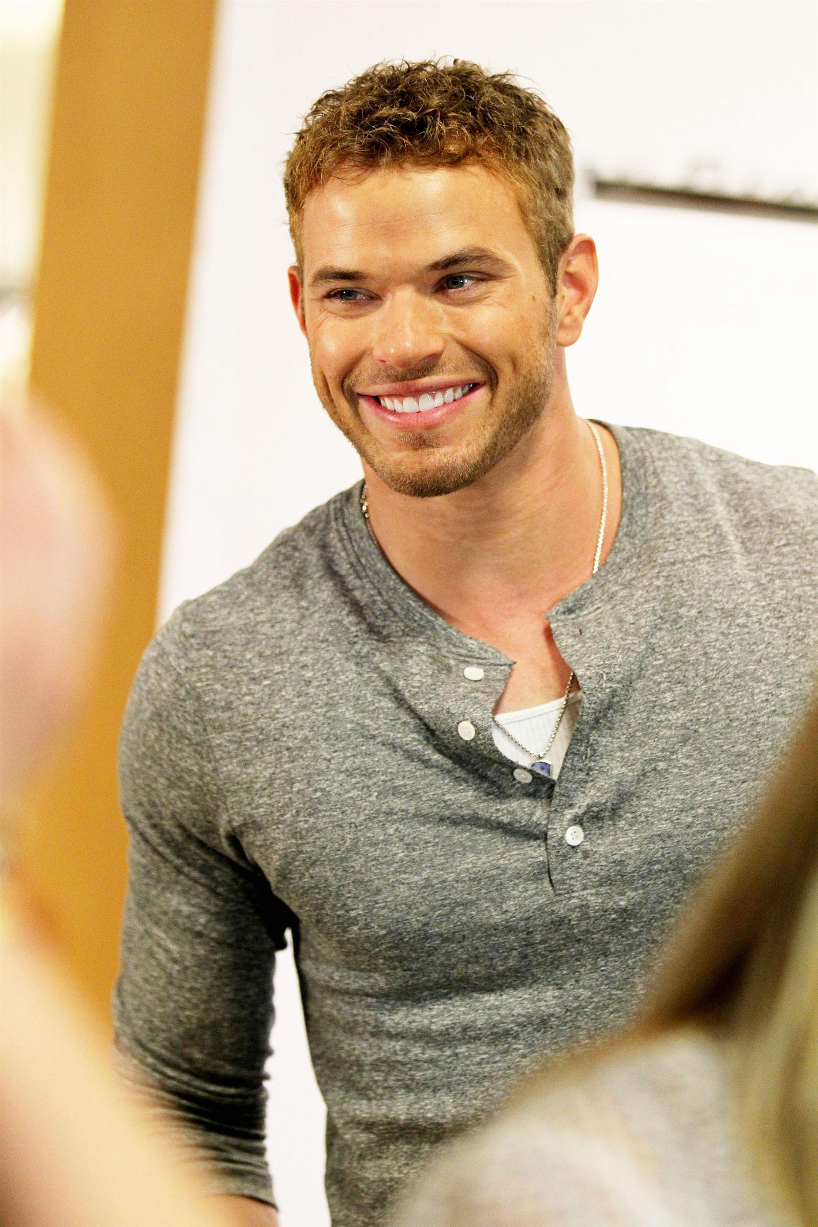 Kellan Lutz photo gallery high quality pics of Kellan Lutz ThePlace