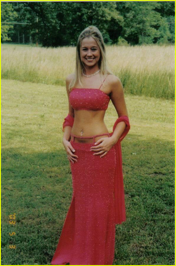 Number of votes: 2. There are 40 more pics in the Kellie Pickler photo gall...