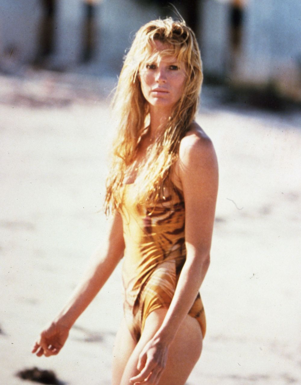 Number of votes: 4. There are 291 more pics in the Kim Basinger photo galle...