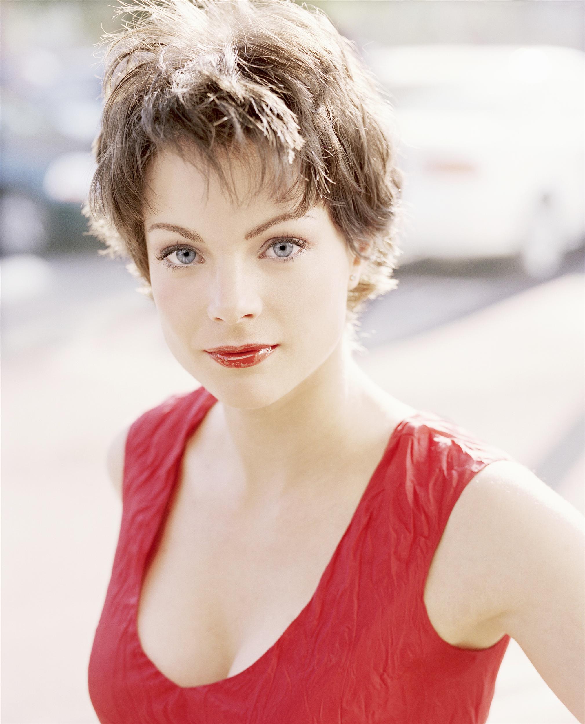 Kimberly Williams Paisley Hot