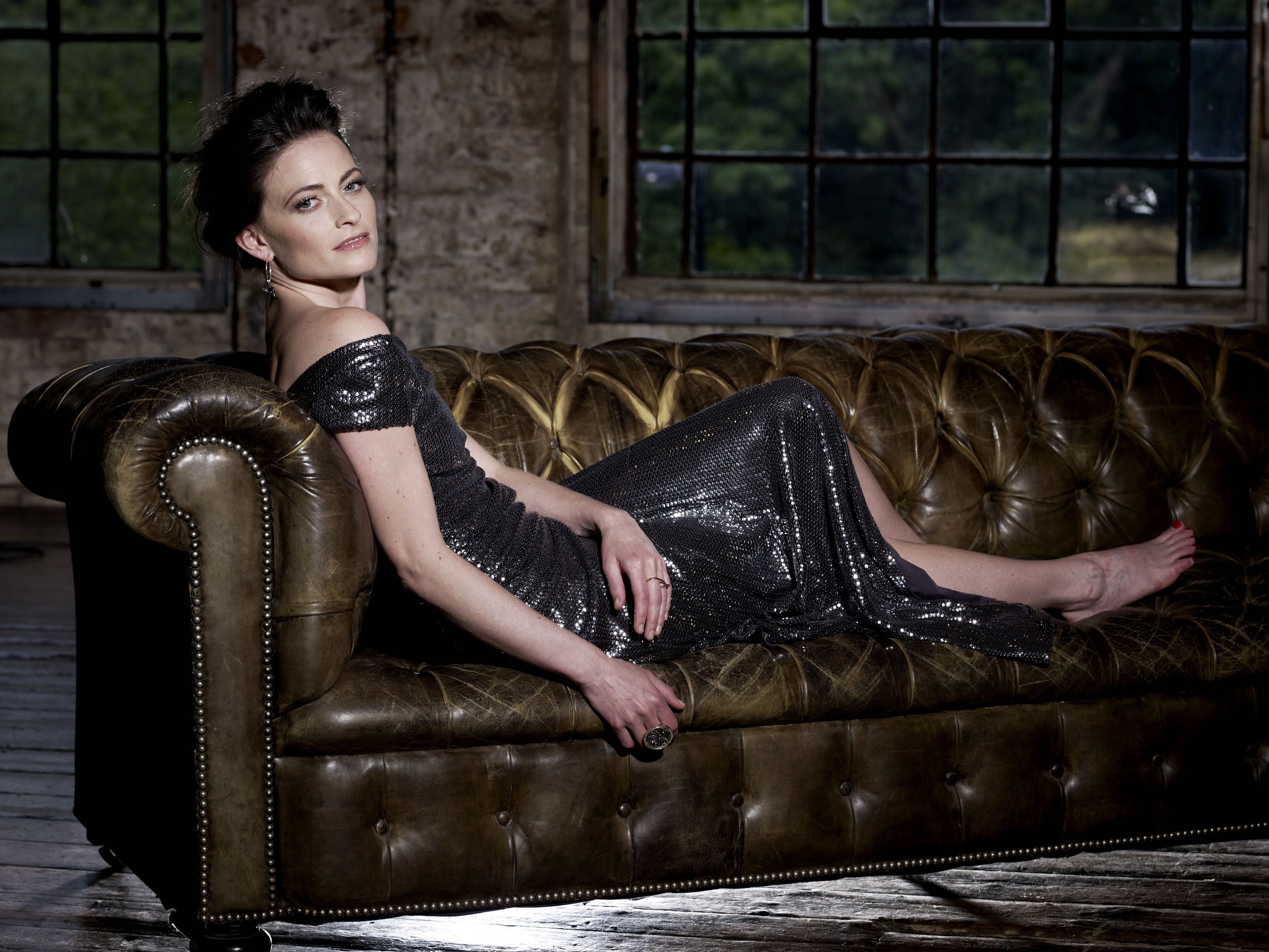 Sexy lara pulver