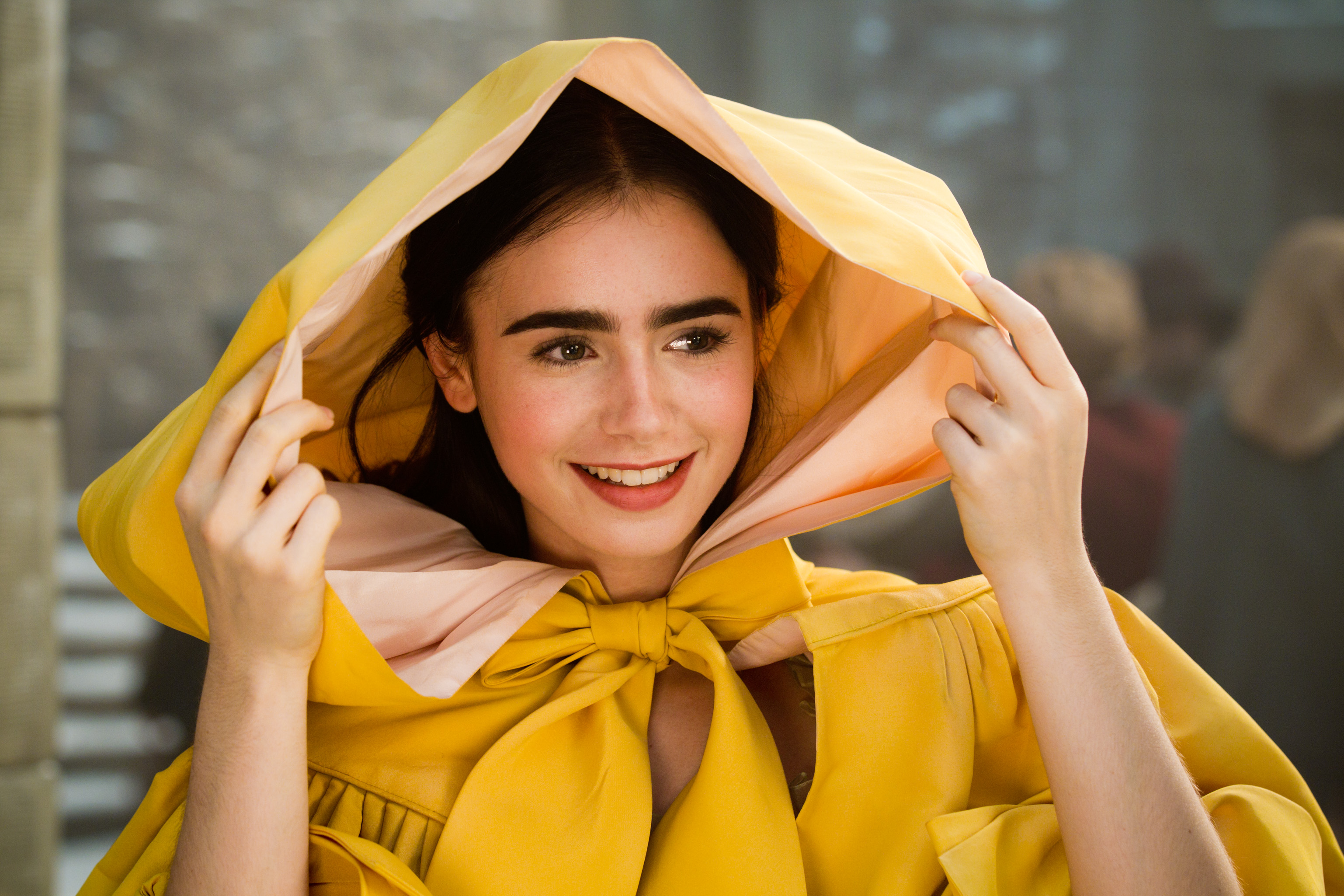 Lily Collins photo gallery.