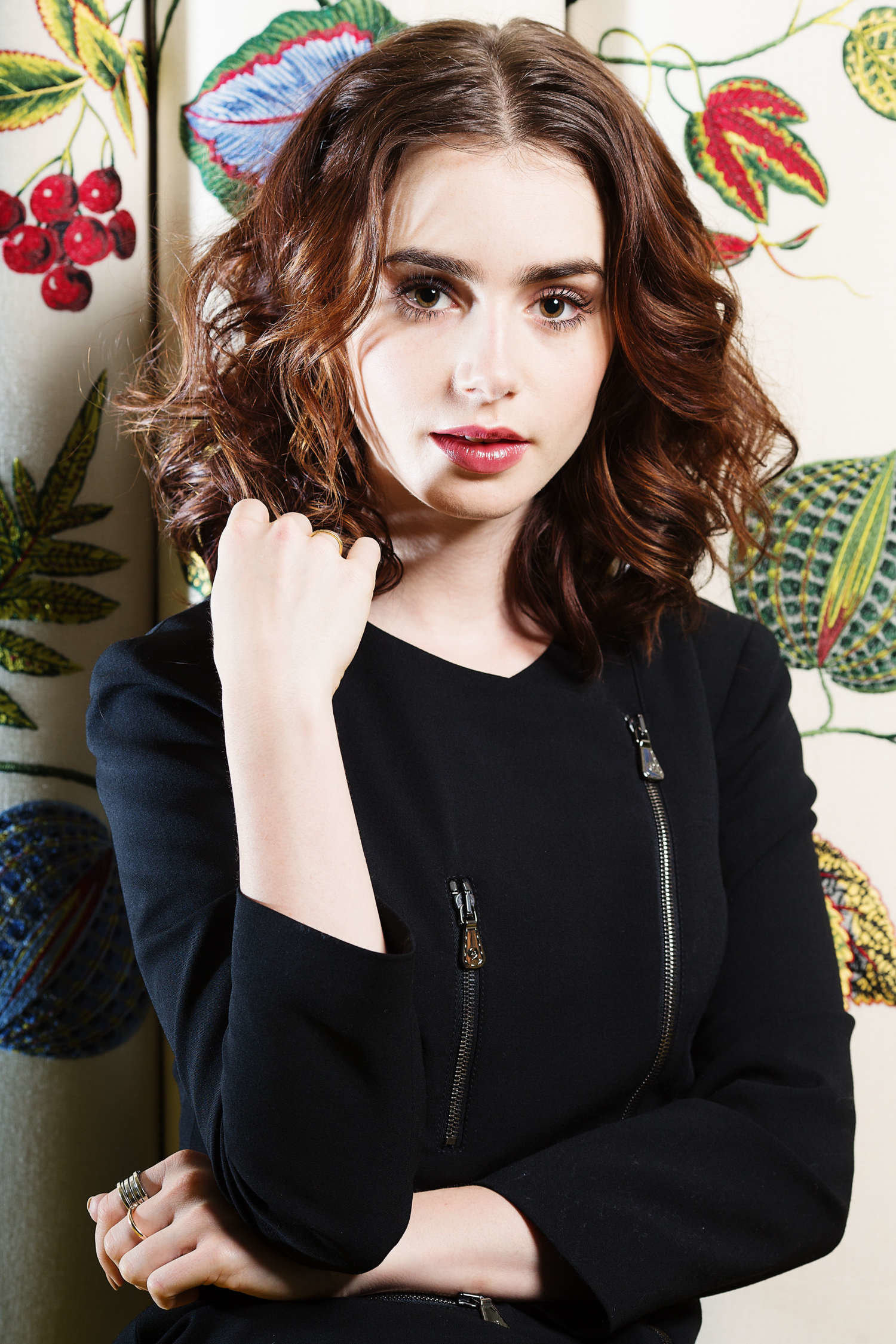 Lily Collins photo 259 of 2542 pics, wallpaper - photo #615941 - ThePlace2