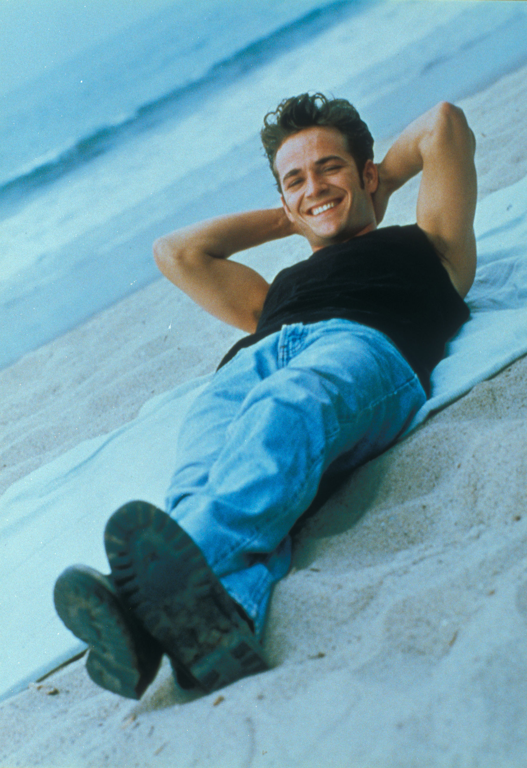 Luke Perry Photo 11 Of 15 Pics Wallpaper Photo 361923 Theplace2