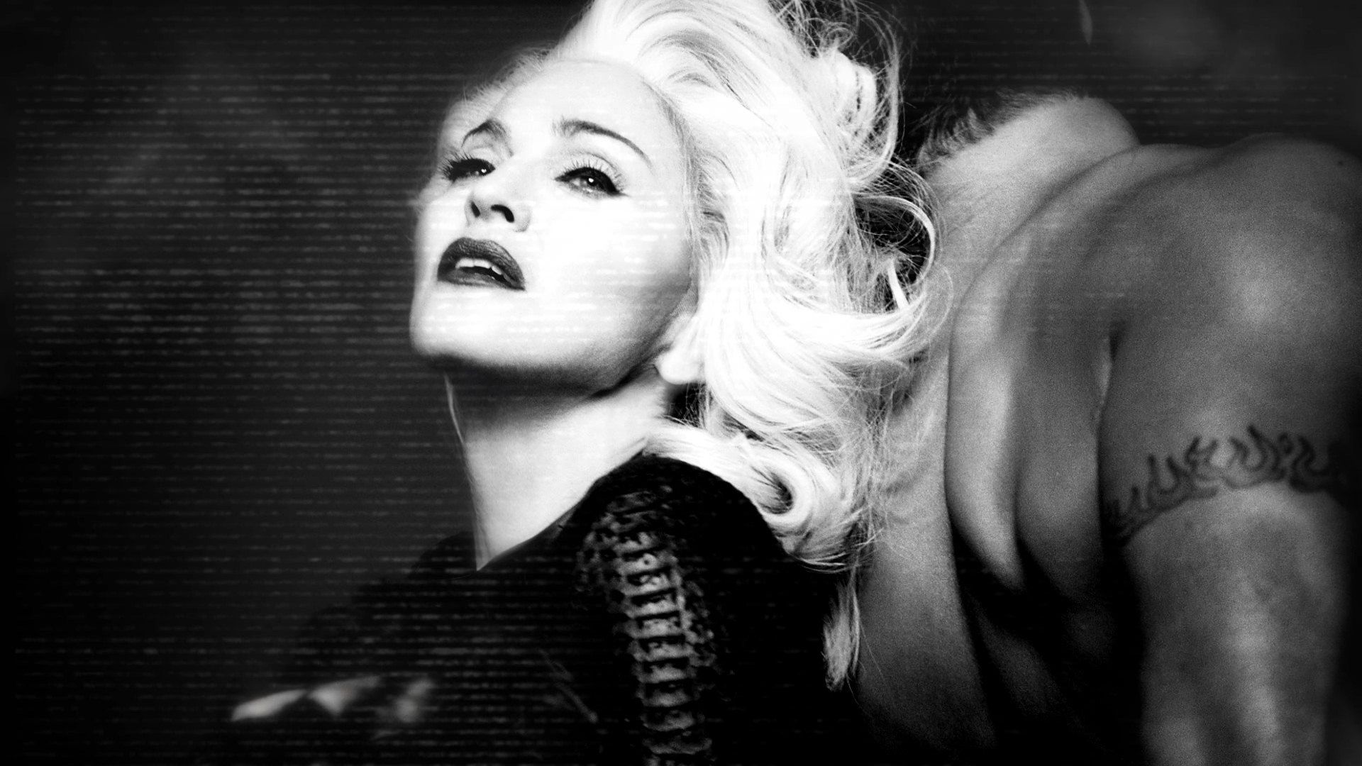 Madonna girls go wild. Мадонна girl gone Wild. Мадонна певица топлесс. Madonna girl gone Wild клип. Madonna Steven Meisel 1991.
