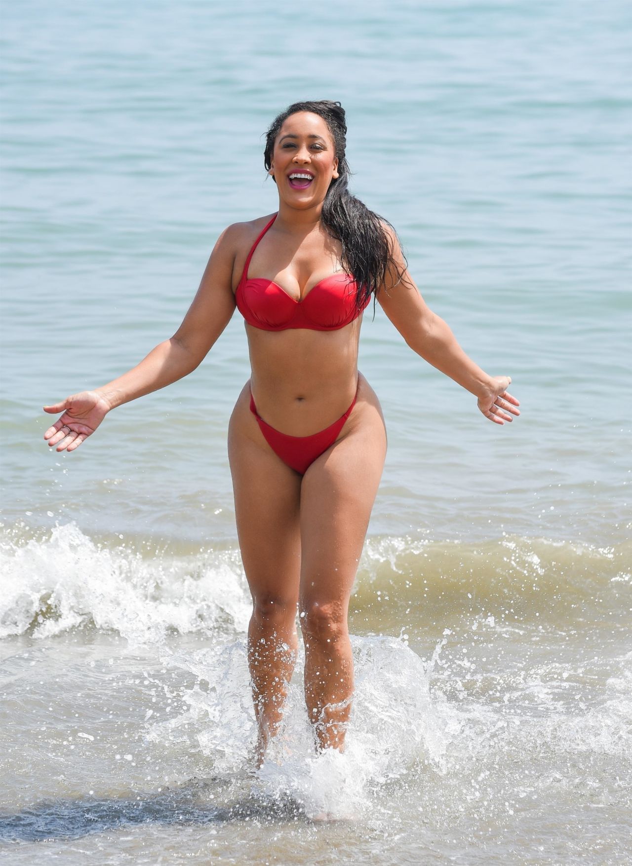 Number of votes: 1. There are 12 more pics in the Natalie Nunn photo galler...