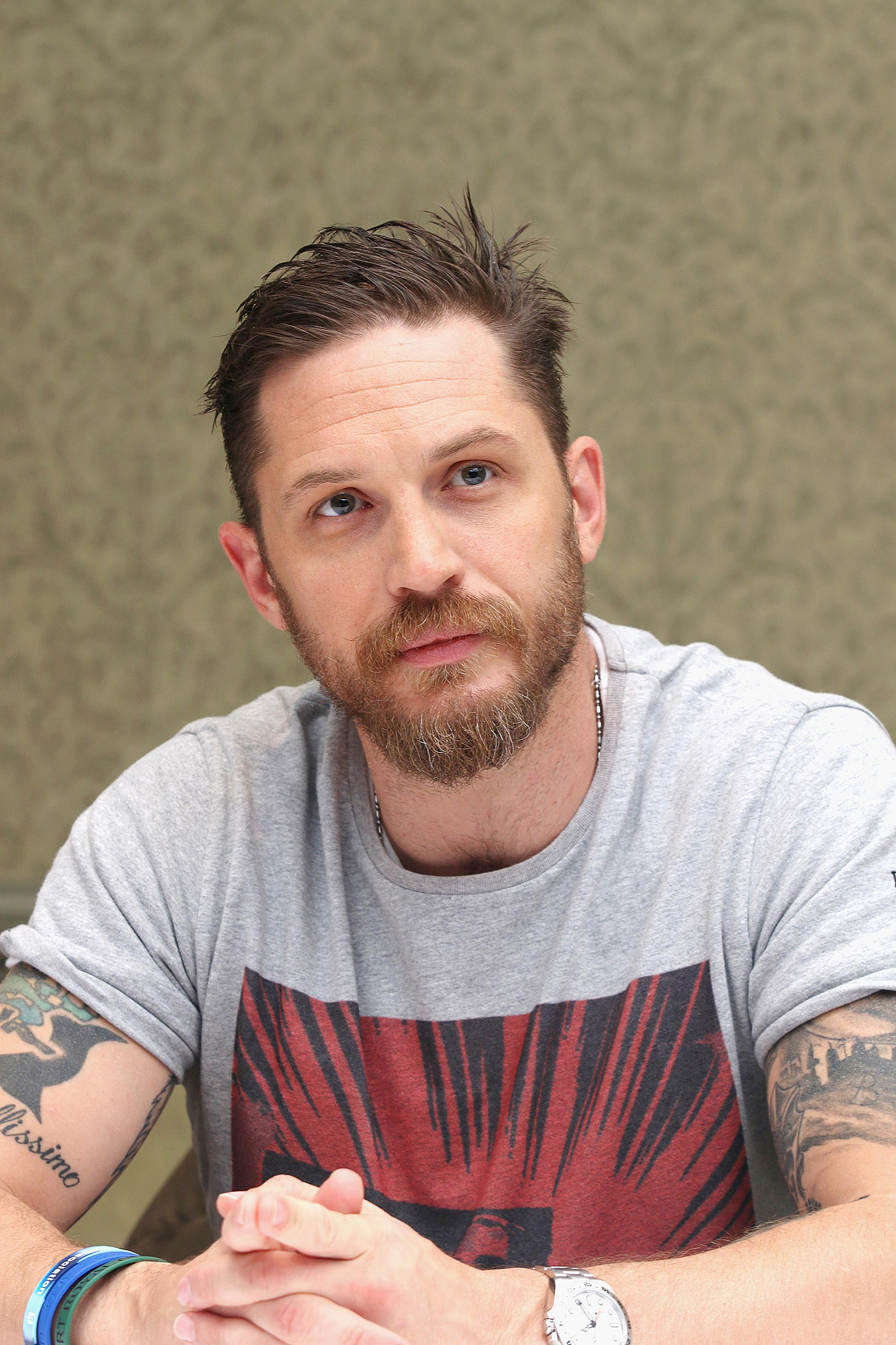 Tom Hardy photo gallery - 394 high quality pics of Tom Hardy | ThePlace