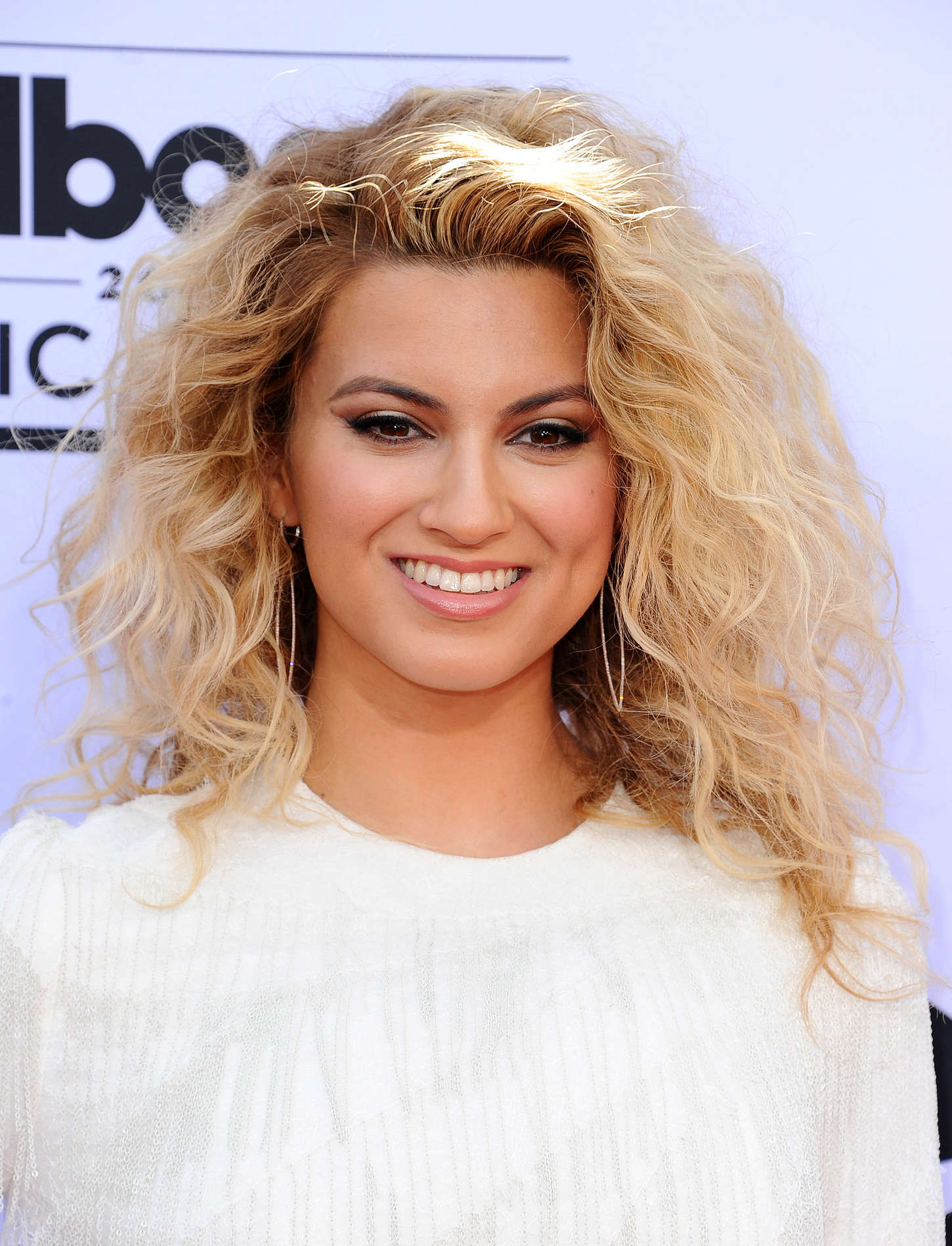 Tori Kelly Tori Kelly photo gallery - high quality pics of Tori Kelly | ThePlace