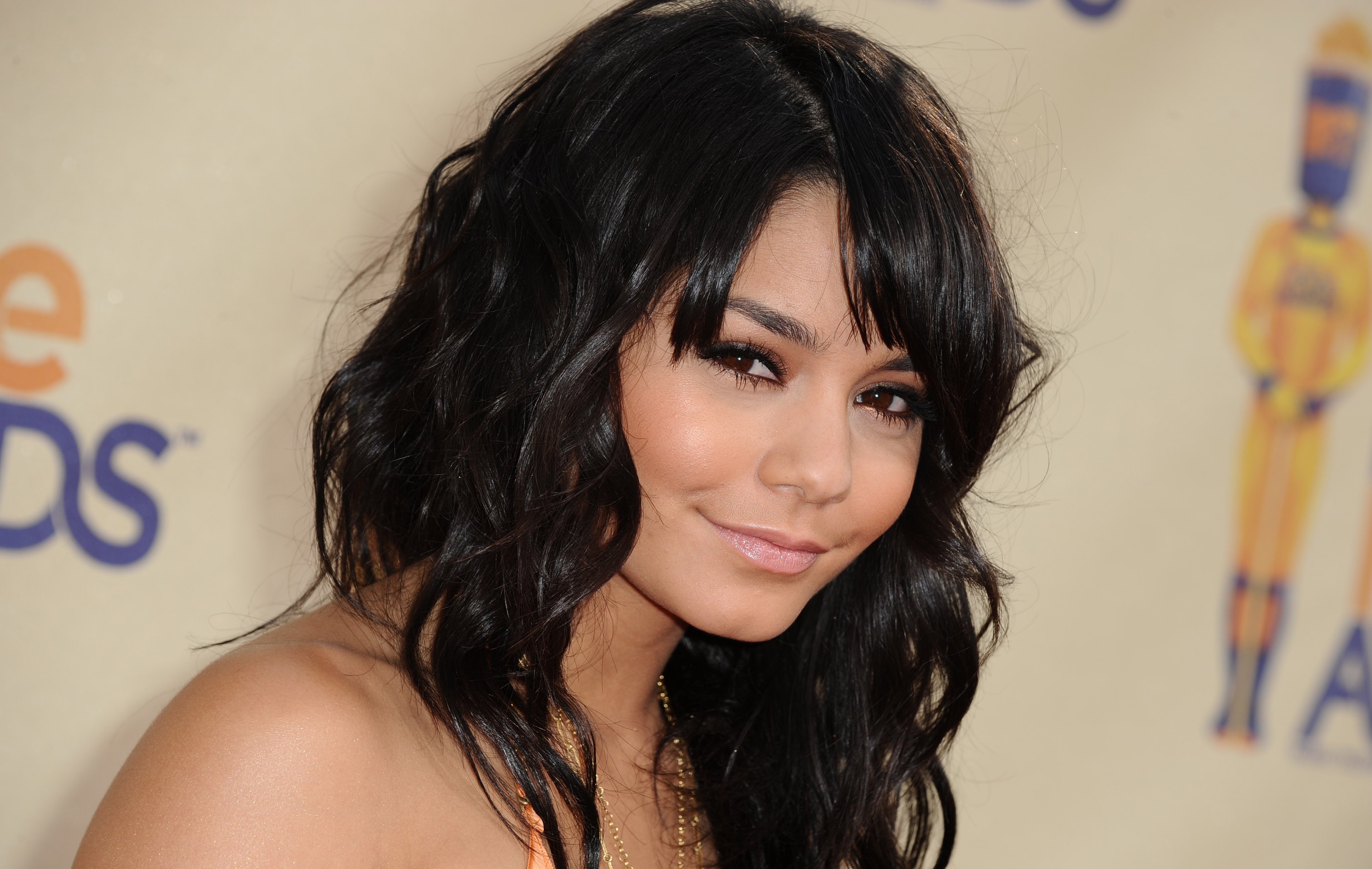 Number of votes: 2. There are 6547 more pics in the Vanessa Hudgens photo g...