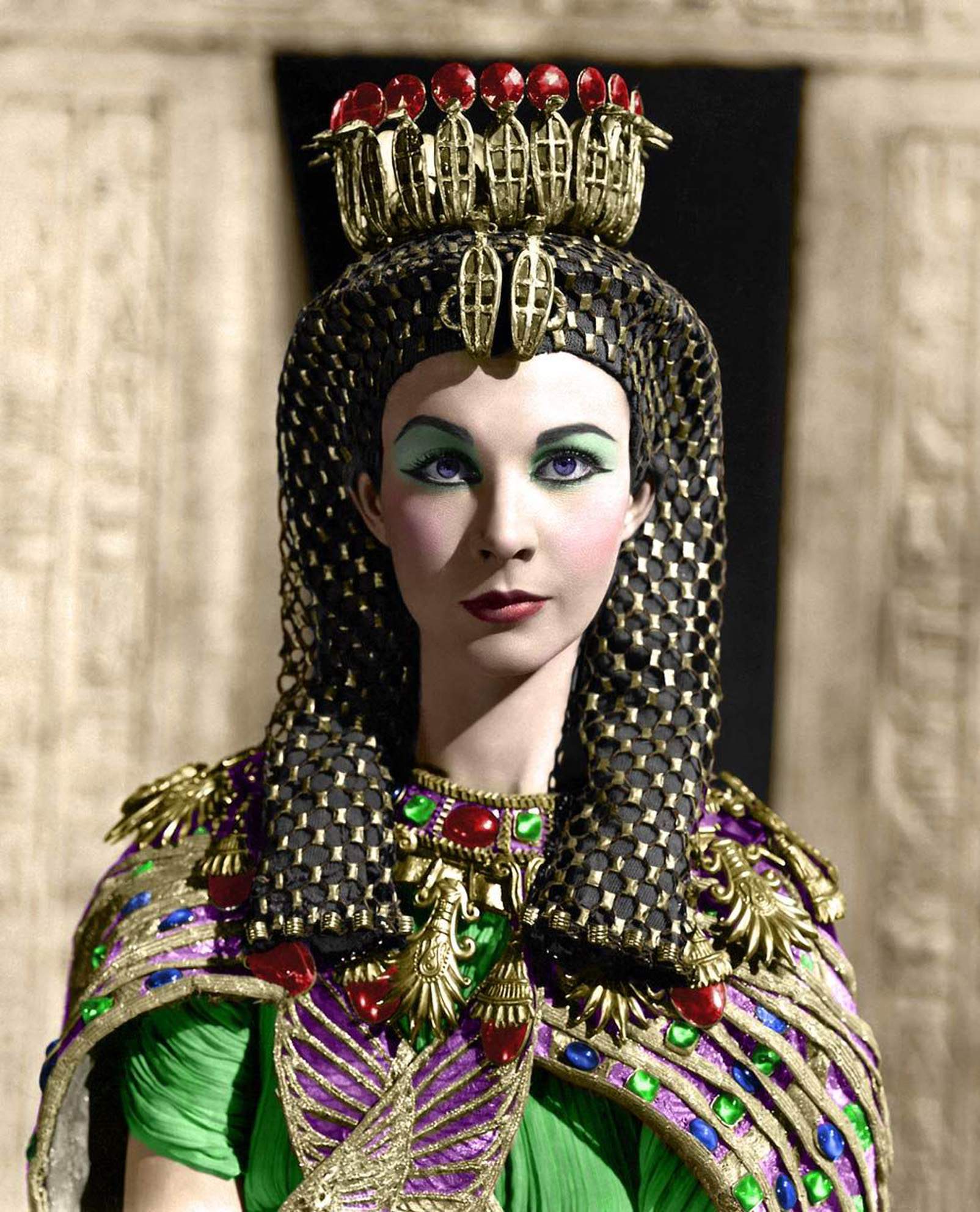 Рост царицы. Клеопатра царица Египта. Клеопатра 1984. Вивьен ли Клеопатра.