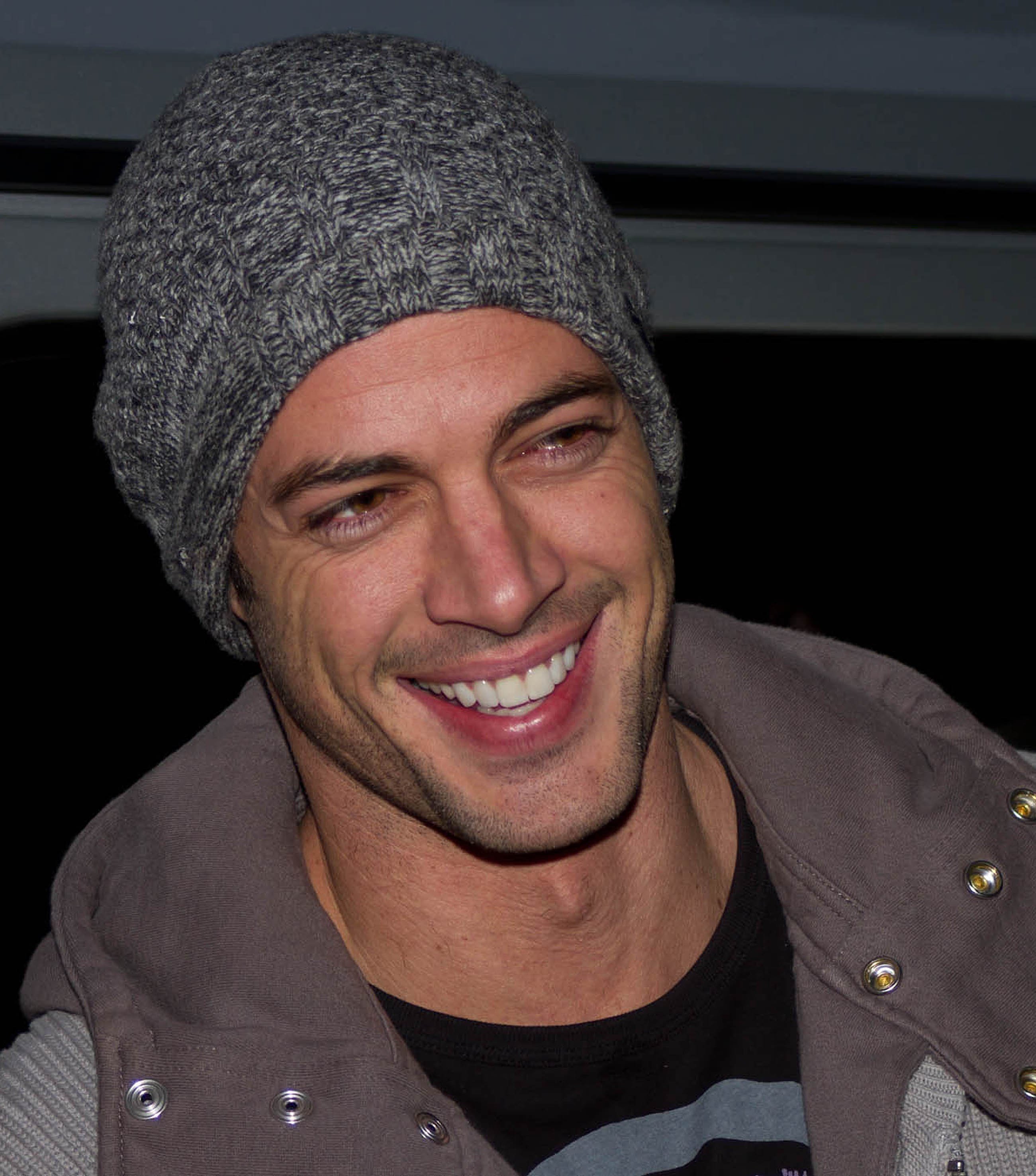 William Levy photo gallery.