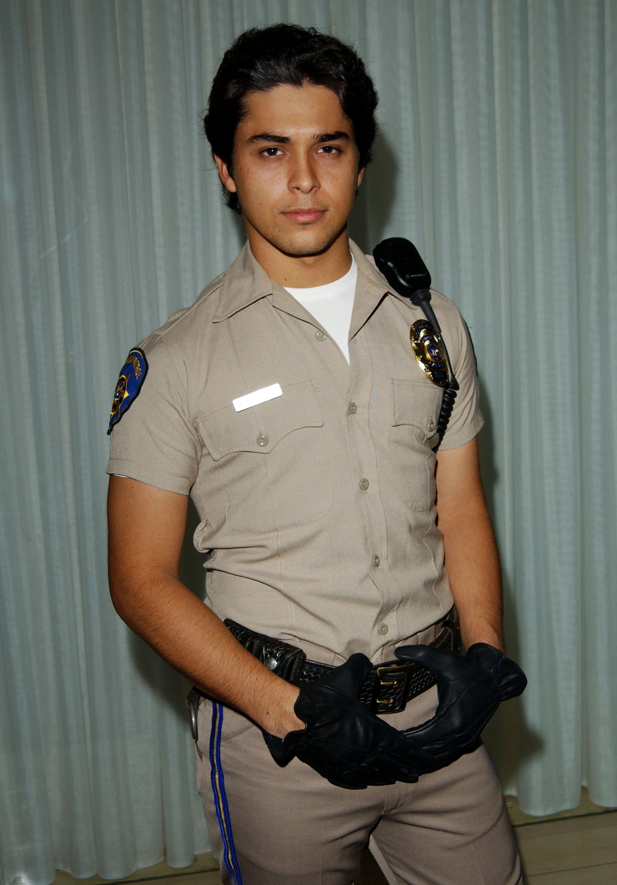 Wilmer Valderrama Photo 21 Of 25 Pics, Wallpaper - Photo #435369