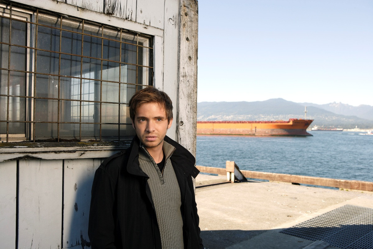 Aaron Stanford: pic #934340