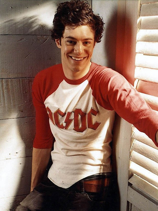 Adam Brody: pic #97380