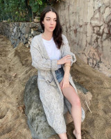 Adelaide Kane photo #