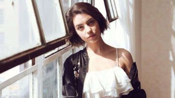 Adelaide Kane photo #