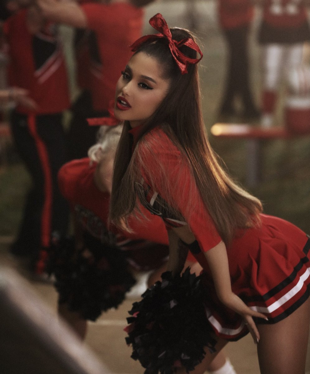 Ariana Grande: pic #1086570