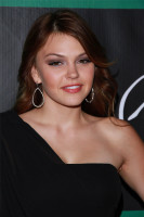 Aimee Teegarden photo #