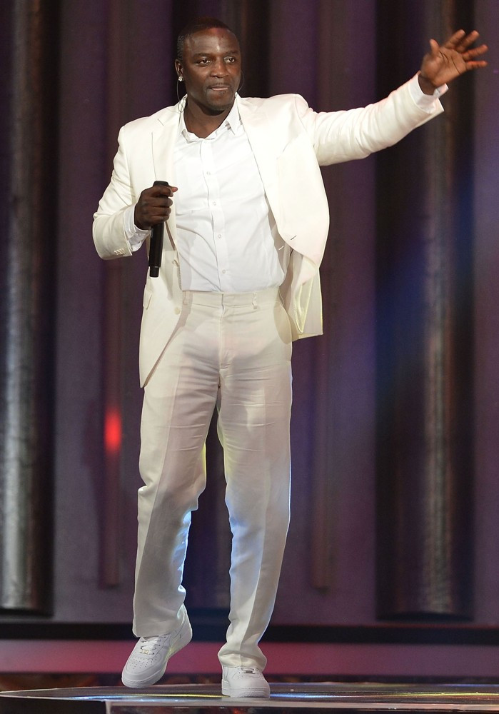 iPhone Akon Free Wallpaper Akon iPhone Background Cool iPod Touch Akon  Wallpaper Akon iPod Touch Background
