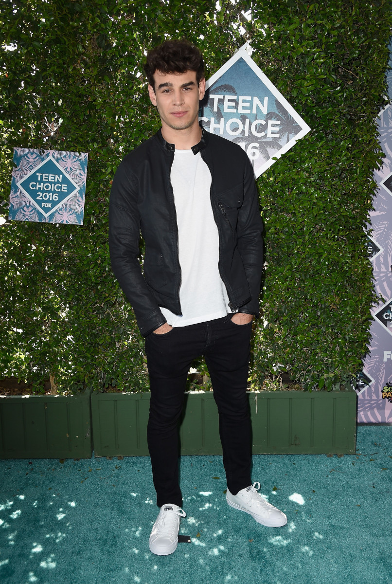 Alberto Rosende photo 1 of 0 pics, wallpaper photo 961597 ThePlace2