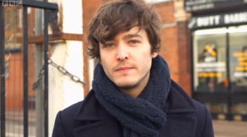 Alexander Vlahos photo #