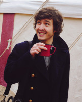 Alexander Vlahos photo #