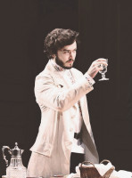 Alexander Vlahos photo #