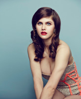 Alexandra Daddario photo #