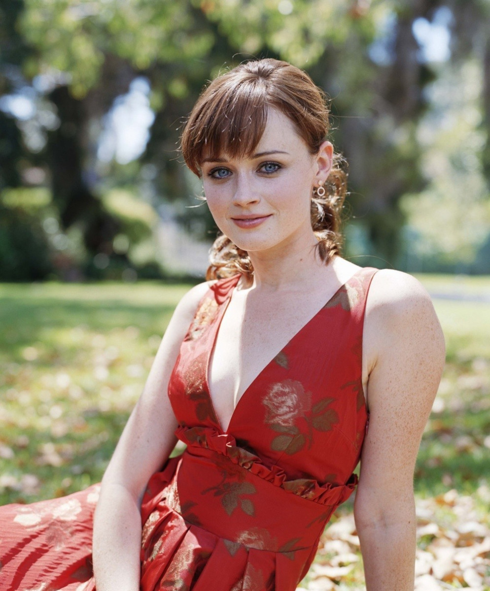 Alexis Bledel Photo 76 Of 379 Pics Wallpaper Photo 152909 Theplace2 