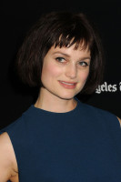 Alison Sudol photo #