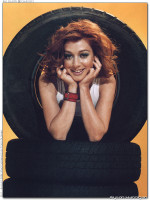 Alyson Hannigan photo #