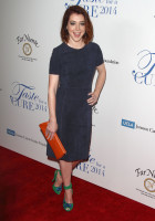 Alyson Hannigan photo #