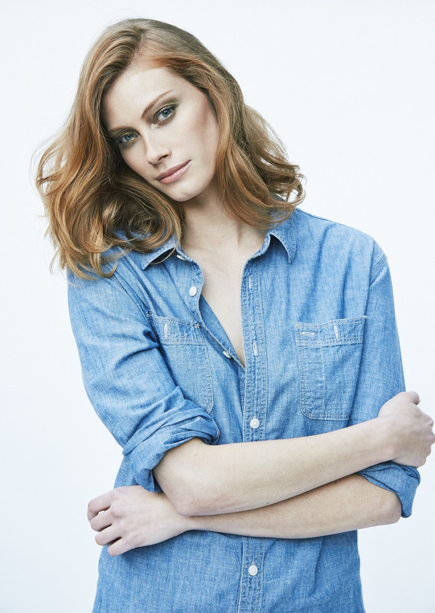 Alyssa Sutherland: pic #918106