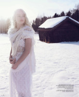 Amanda Norgaard photo #