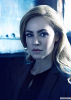 Amanda Schull photo #