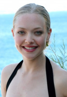 photo 25 in Amanda Seyfried gallery [id193485] 2009-11-03