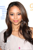 Amber Stevens photo #