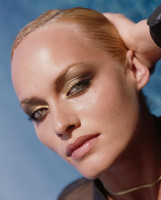 Amber Valletta pic #1333781