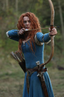 Amy Manson photo #