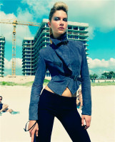 photo 10 in Ana Claudia Michels gallery [id163334] 2009-06-16