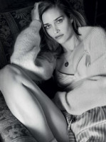 Ana Beatriz Barros photo #