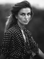 Andreea Diaconu photo #